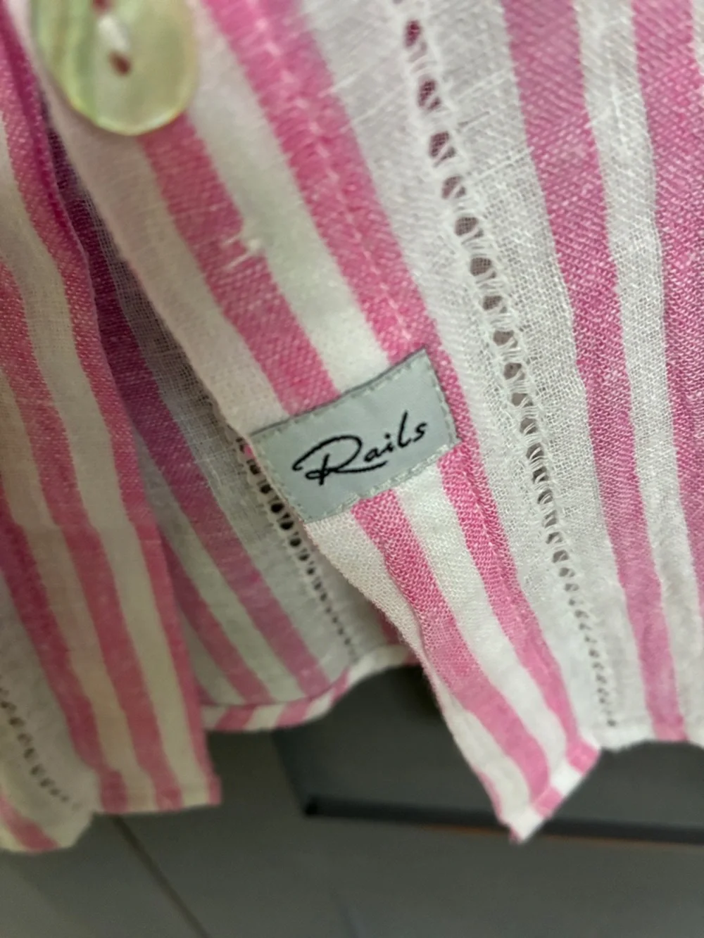 Rails Pink & White Striped Short Sleeve Button Shirt large - Picture 3 of 3